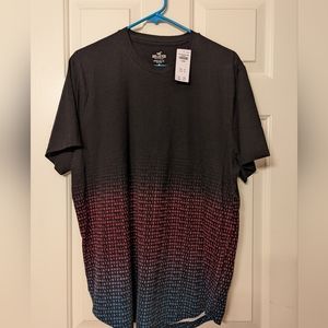 Hollister Men's Curved Hem Tee Shirt